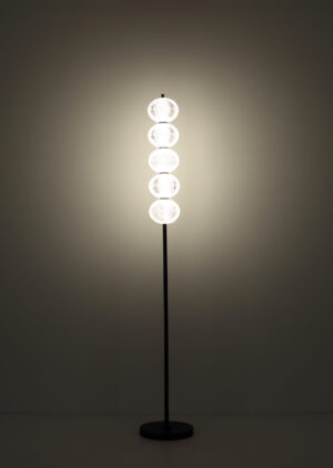 Podna lampa AIDA
