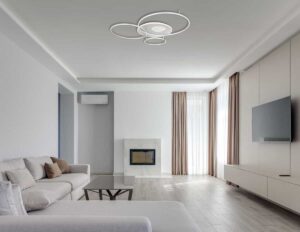 Plafonska lampa INVERTINA